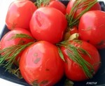 Пряные маринованные помидоры