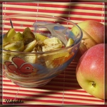 Овсяная каша с яблоками и корицей