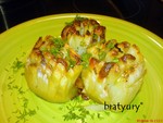 Красивое блюдо из картофеля, приготовленное в духовке