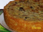 Киш с грибами и картошкой