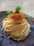Спагетти под морковно-ореховым соусом