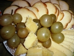 Сырная тарелка в стиле модерн