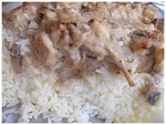 Рис с куринно-грибным соусом