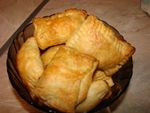 Слойки с курицей и грибами.Самые простые.
