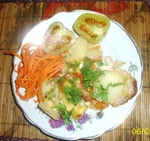 Картофель, запеченный с курицей и беконом.