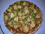 Пицца с зелёной фасолью и маринованым огурчиком