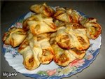 Слоеные булочки с яблоками